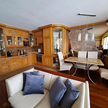 Apartament Meduza Z Tarasem Widokowym Apartment *